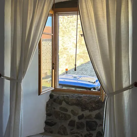 Le Bouffadou Guest house Le Bouchet-Saint-Nicolas